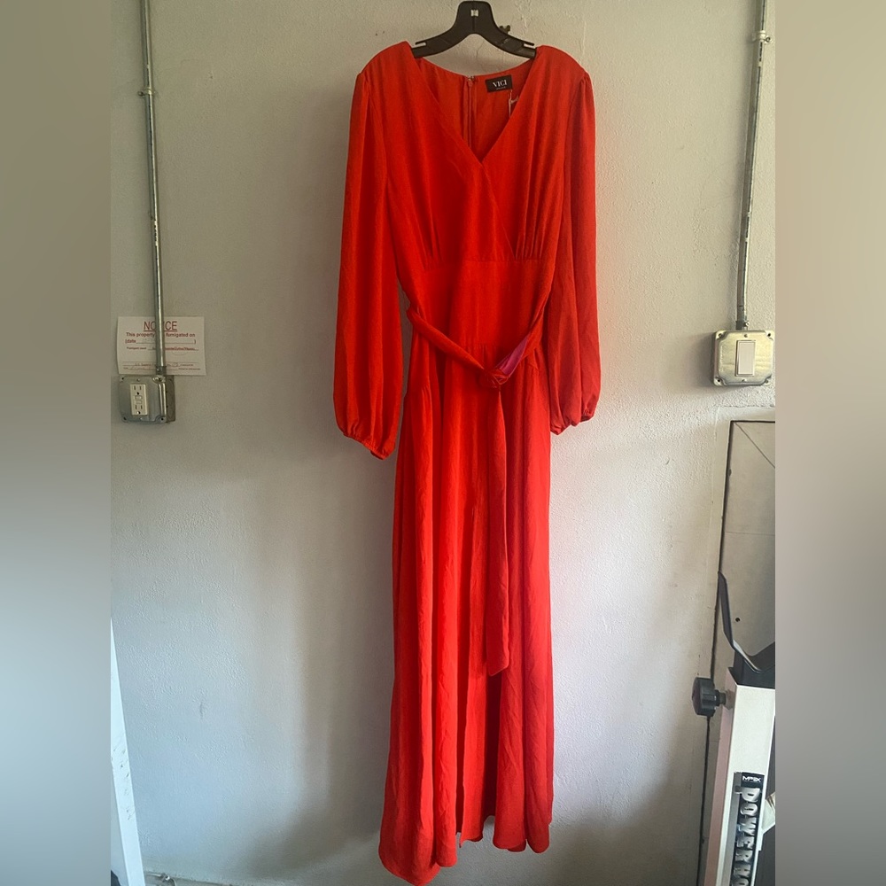 Vici Balloon Sleeve Midi Dress